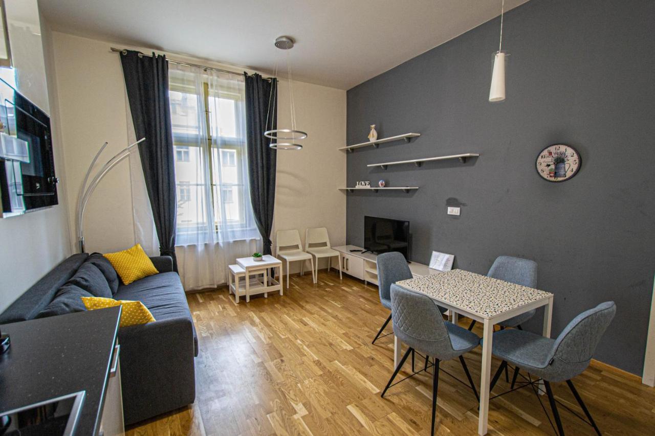Stylish Apartment In Prague Best Gastronomic Area Zewnętrze zdjęcie